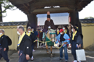 佳作_福神　崇福寺表敬_中山隆