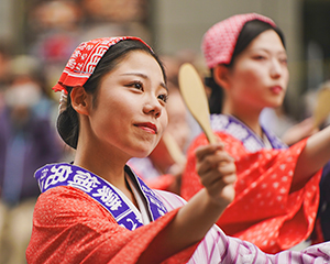 佳作_優雅に舞う祭りの華_西剛広